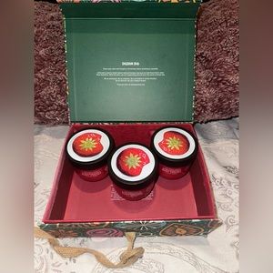 THE BODY SHOP STRAWBERRY BODY YOGURT Limited Edition set of 3